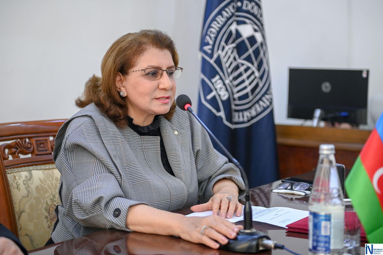 DOST İnklüziv İnkişaf və Yaradıcılıq Mərkəzi ilə UNEC arasında əməkdaşlıq memorandumu imzalanıb