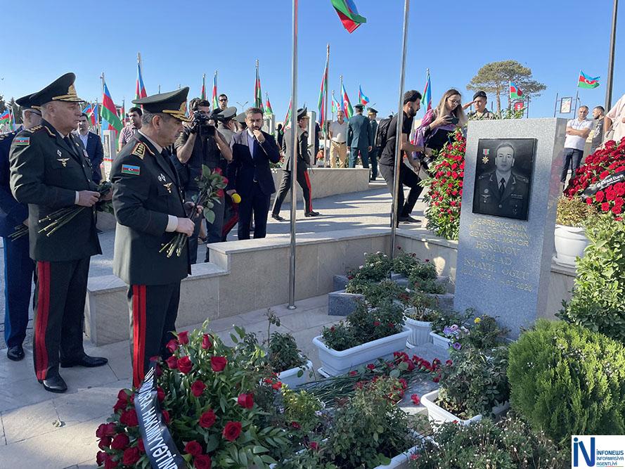 MN-in rəhbər heyəti Şəhidlərin xatirəsini yad edib